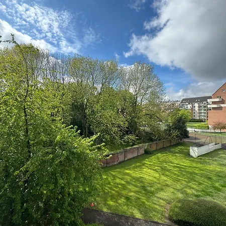 Vauban T1 Calme Avec Parking Privatif Lille